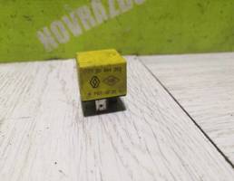 Реле для Renault Kangoo 97-03  запчасти бу