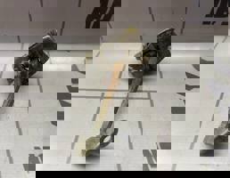 Ограничитель двери для Peugeot 307 2001-2008  запчасти бу