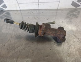 Цилиндр сцепления главный для VW Passat  B3  1988-1993  запчасти бу