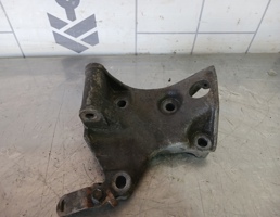 Кронштейн генератора для Renault Clio 2 Symbol 1998-2008  запчасти бу