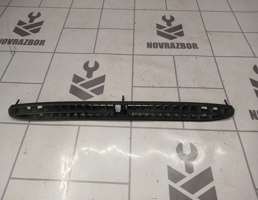 Решетка вентиляционная для VW Passat B5 96-00  запчасти бу