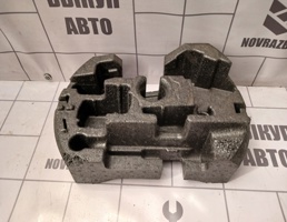 Ящик для инструментов для Skoda Yeti 2009-2018  запчасти бу