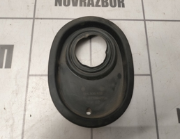 Уплотнитель для Skoda Yeti 2009-2018  запчасти бу