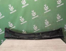 Решетка стеклоочистителя для Mazda Mazda 6 GG 02-07  запчасти бу