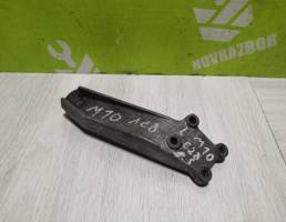 Кронштейн двигателя для BMW 5-серия E28 81-87  запчасти бу