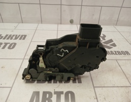 Замок двери задней левой для Ford Focus 2 05-08  запчасти бу