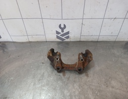 Скоба суппорта переднего для VW Passat B5 96-00  запчасти бу