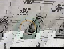 Крышка коленвала задняя для Ford Focus 2 05-08  запчасти бу