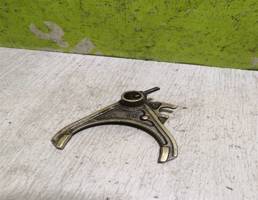 Вилка включения передач для Peugeot 206 98-12  запчасти бу