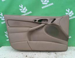 Обшивка двери комплект для Ford Focus 1 1998-2004  запчасти бу
