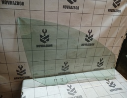 Стекло двери передней правой для Ford Focus 1 1998-2004  запчасти бу