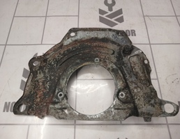 Крышка коленвала задняя для VW Golf 3 Vento 91-97  запчасти бу