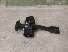 Ограничитель двери для LADA VESTA 15-19  запчасти бу