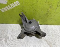 Опора двигателя правая для Opel Astra G 1998-2005  запчасти бу