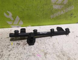 Рейка топливная (рампа) для Renault Clio 2 Symbol 1998-2008  запчасти бу