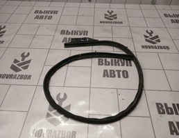 Уплотнитель двери для Renault Megane 3 09-16  запчасти бу