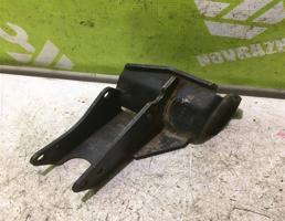 Кронштейн КПП для Volvo S40 95-98  запчасти бу