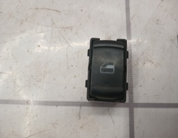 Кнопка стеклоподъемника для VW Golf 4 Bora 97-05  запчасти бу