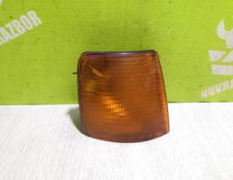 Указатель поворота правый желтый для VW Passat  B3  1988-1993  запчасти бу