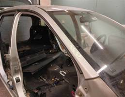 Стойка передней двери для Opel Astra H / Family 2004 >  запчасти бу