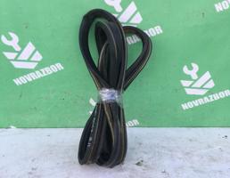 Уплотнитель двери для Audi 100 C4 91-94  запчасти бу