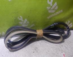 Уплотнитель двери для Toyota Highlander I 01-06  запчасти бу