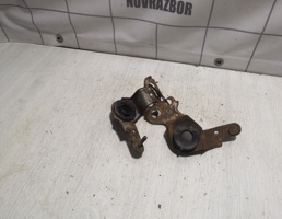 Кронштейн радиатора для Mazda 626 (GE) 1992-1997  запчасти бу