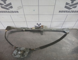 Стеклоподъемник механ. передний левый для Audi 80  90  B3  86-91  запчасти бу