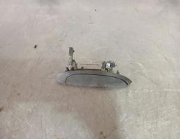 Ручка двери наружная правая для Renault Clio 2 Symbol 1998-2008  запчасти бу