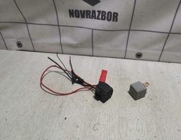Реле для VW Golf 3 Vento 91-97  запчасти бу