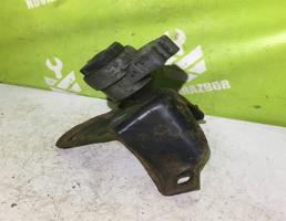 Опора двигателя правая для Ford Focus 1 1998-2004  запчасти бу