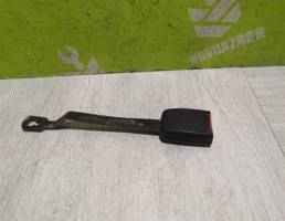 Ответная часть ремня безопасности для Audi 80  90  B3  86-91  запчасти бу