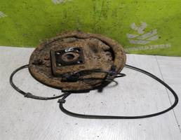 Щит опорный задний правый для Renault Clio 2 Symbol 1998-2008  запчасти бу