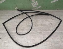 Уплотнитель для Fiat Punto 1(176) 93-99  запчасти бу