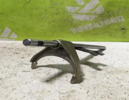 Вилка включения передач для Renault Fluence 10-17  запчасти бу