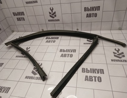 Уплотнитель стекла двери для Renault Megane 3 09-16  запчасти бу