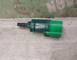 Выключатель концевой для Citroen C-Elysee 2012>  запчасти бу