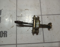 Ограничитель двери для VW Passat  B3  1988-1993  запчасти бу