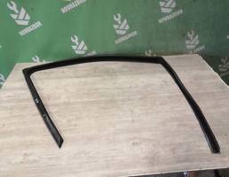 Уплотнитель стекла двери для Renault Clio 2 Symbol 1998-2008  запчасти бу