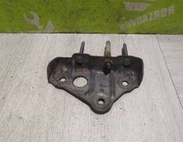 Кронштейн (сопут. товар) для VW Caddy 3 2004-2015  запчасти бу