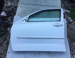 Дверь передняя левая для VW Polo 99-01  запчасти бу