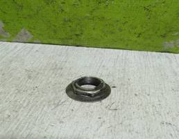 Гайка ступицы для Nissan Primera P11 96-02  запчасти бу