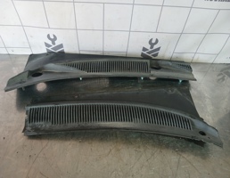 Решетка стеклоочистителя для Kia RIO 1 2000-2004  запчасти бу