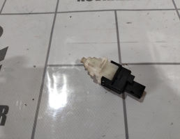 Датчик включения стопсигнала для Fiat Albea 2003 +  запчасти бу