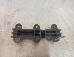 Направляющая бампера для Audi 80  90  B3  86-91  запчасти бу