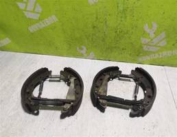 Колодки барабанные к-кт для VW Polo Classic 95-02  запчасти бу