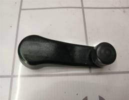 Ручка стеклоподъемника для VW Golf 3 Vento 91-97  запчасти бу