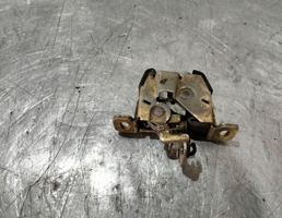 Замок багажника для Volvo 440 1992-1994  запчасти бу