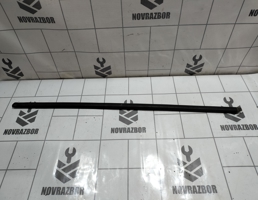 Молдинг стекла для Renault Clio 3  2005-2012  запчасти бу
