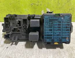 Блок предохранителей для Mitsubishi Space Wagon (N3,N4) 1991-2000  запчасти бу